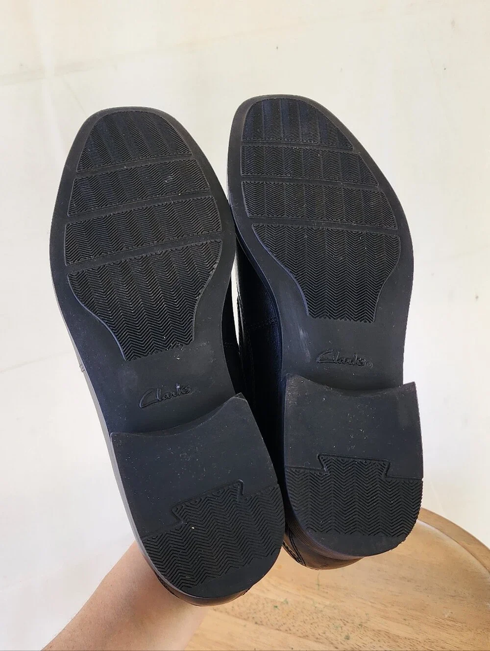 Clarks Mens Tilden Free Loafers Slip-On Black Dress Loafers